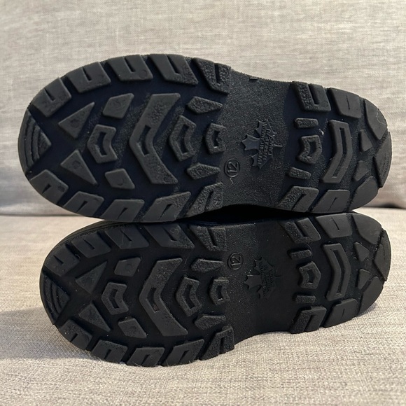 Pink and Black Winter Snow Boots - Picture 5 of 5